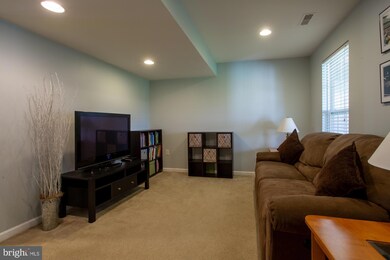 41 N Savanna Dr, Pottstown, PA 19465 - photo 7