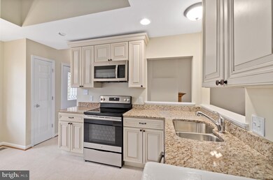 10902 Chesterwood Dr, Spotsylvania, VA 22553 - photo 5