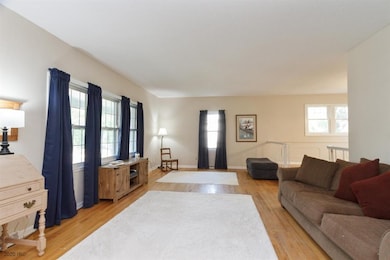 3419 48th St, Des Moines, IA 50310 - photo 6