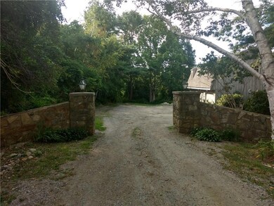 15 Algonac Rd, Cape Neddick, ME 03902 - photo 2