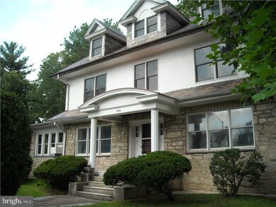 335 N Lansdowne Ave, Lansdowne, PA 19050 - photo 3