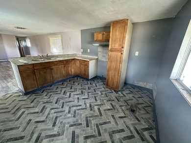 130 S Suncoast Blvd unit M2, Crystal River, FL 34429 - photo 3