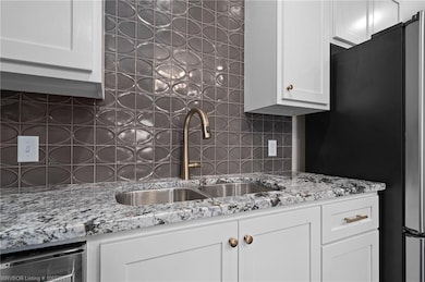 9203 R A Young Jr Dr, Barling, AR 72923 - photo 5