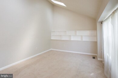 9106 Tandom Dr, Fort Washington, MD 20744 - photo 4