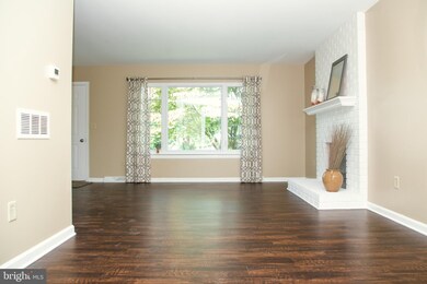 493 Sweetbriar Dr, Harrisburg, PA 17111 - photo 7