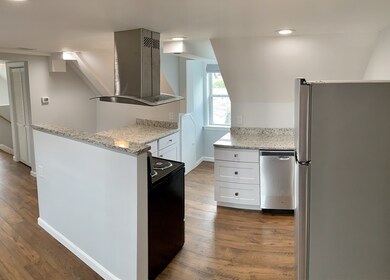 55 Pine St unit 3, Swampscott, MA 01907 - photo 3