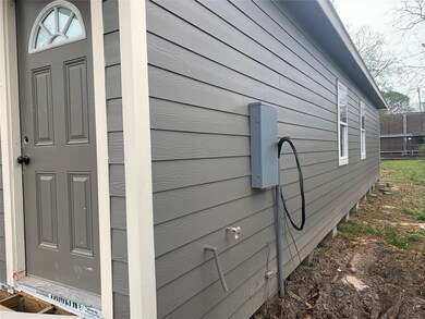 8722 Spaulding St, Houston, TX 77016 - photo 2