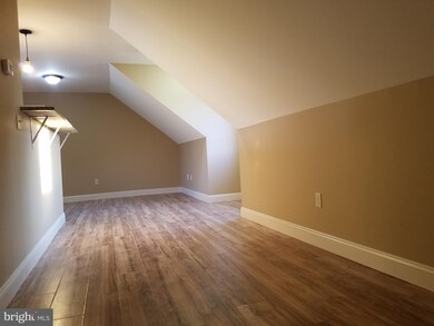 141 S Main St unit 3RD FLOOR, Quakertown, PA 18951 - photo 3