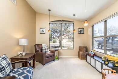 4721 E Gatewood Rd-4