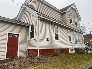 263 Grand Ave, Pawtucket, RI 02861 - photo 4