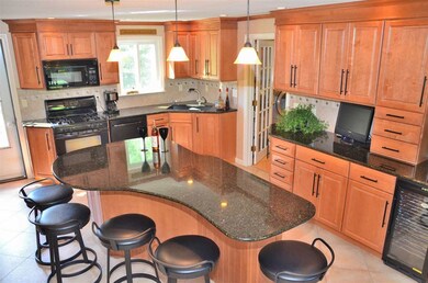 42 Tirrell Rd, Bedford, NH 03110 - photo 5