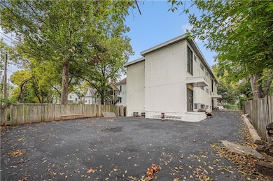 4103 McGee St, Kansas City, MO 64111 - photo 3