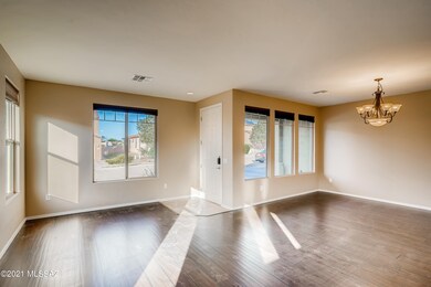 5-152534001-14 Living Room