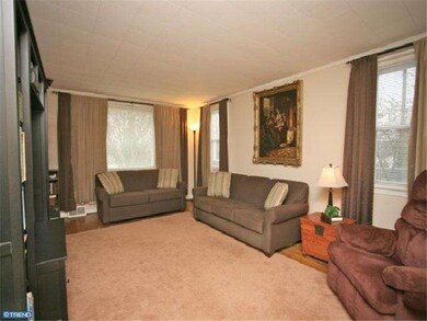 801 E Marshall St, Norristown, PA 19401 - photo 4