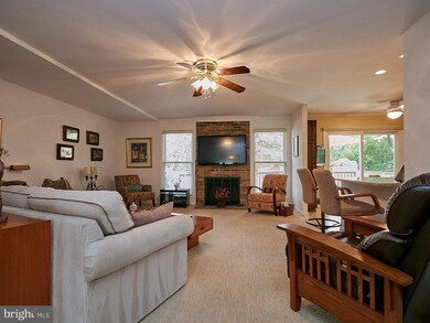 1707 Hicks Dr, Vienna, VA 22182 - photo 5