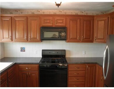 Kitchen. Upgraded Cabinets, Gas Stove, S/S Applian