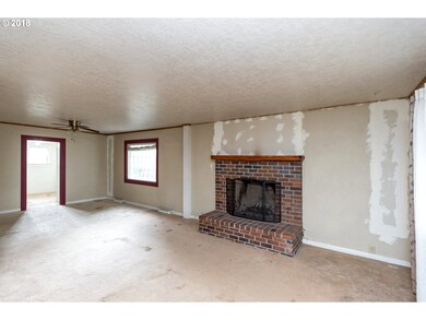 1847 6th Ave, West Linn, OR 97068 - photo 4