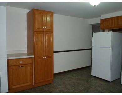 45 Raymond St unit all, Holden, MA 01520 - photo 4