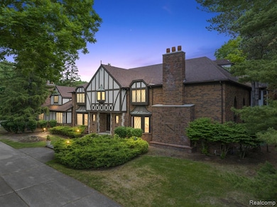 4670 Cove Rd, West Bloomfield, MI 48323 - photo 2