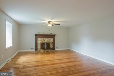 15 Pleasant Ave, Chalfont, PA 18914 - photo 6