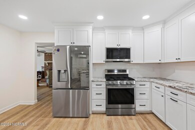 603 Clover Dr, Jacksonville, NC 28546 - photo 7