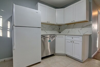 317 Washington St unit 3, Braintree, MA 02184 - photo 3