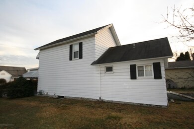 821 Lincoln St, Scranton, PA 18519 - photo 3