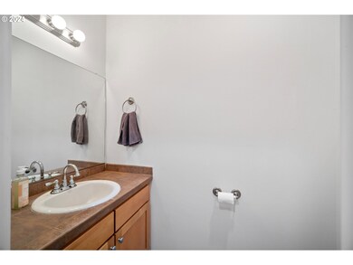 5605 NE 60th Ave, Vancouver, WA 98661 - photo 5