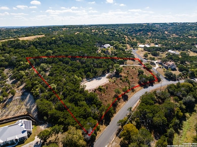 902 N Saddlewood Blvd, Kerrville, TX 78028 - photo 3