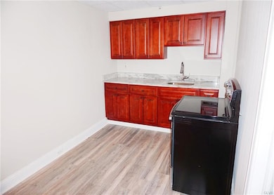 1017 S Hall St unit 2, Allentown, PA 18103 - photo 3