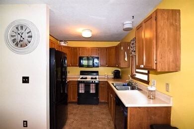 17 Cider Hill Rd, Rochester, NH 03867 - photo 6