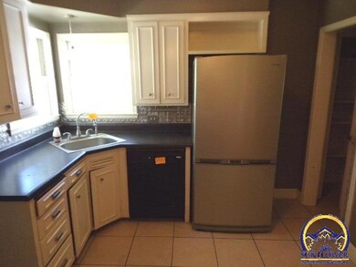 1227 SW Saline St, Topeka, KS 66604 - photo 7