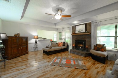 7516 Sean Dr, North Richland Hills, TX 76182 - photo 4