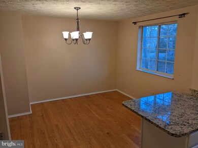 11528 Ivy Bush Ct, Reston, VA 20191 - photo 4