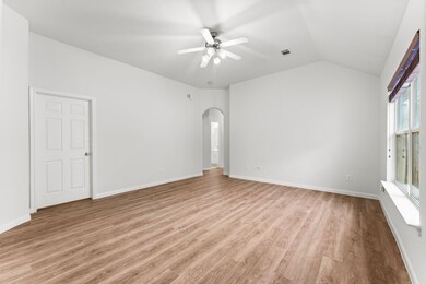 15922 Cottage Ivy Cir, Tomball, TX 77377 - photo 6