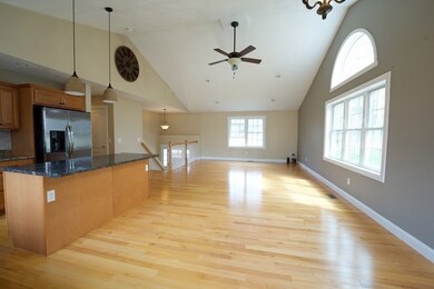 81 Mount Jefferson Rd, Hubbardston, MA 01452 - photo 4