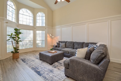 14903 Oak Bluff Ct, Houston, TX 77070 - photo 7