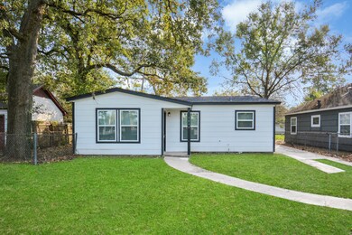 3846 Blodgett St, Houston, TX 77004 - photo 3