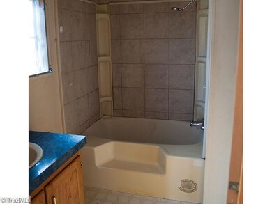Master Bath/Spa.