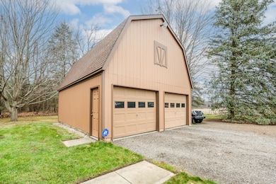 5300 Scottdale Rd, Saint Joseph, MI 49085 - photo 5