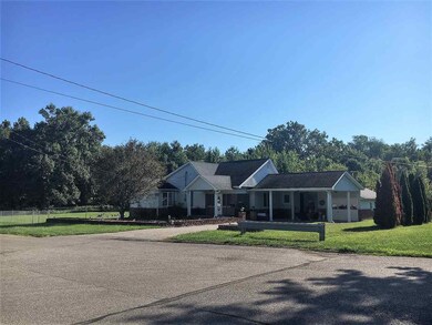 809 10th St NE, Linton, IN 47441 - photo 2