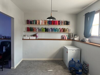 638 N Harrison Ave, Aurora, IL 60506 - photo 6