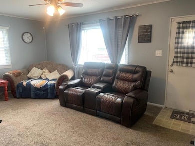 2505 Pearl St, Columbus, IN 47201 - photo 5