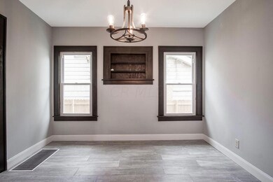 319ColumbianAve-12