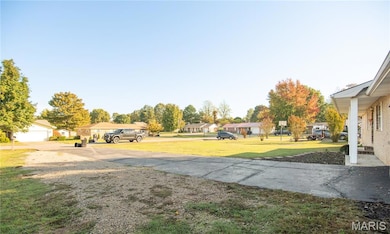 103 Boucher St, Dexter, MO 63841 - photo 2