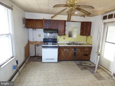 130 E Liberty St, Chambersburg, PA 17201 - photo 2