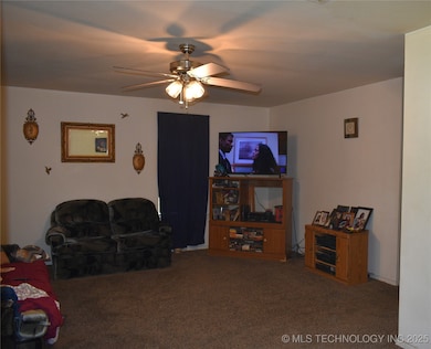 708 W Sterrett St, Hugo, OK 74743 - photo 4