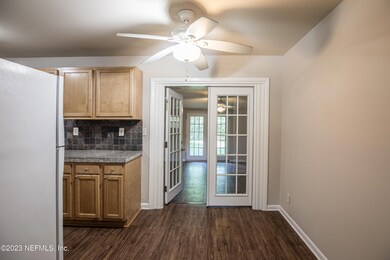 6722 Frye Ave W, Jacksonville, FL 32210 - photo 5