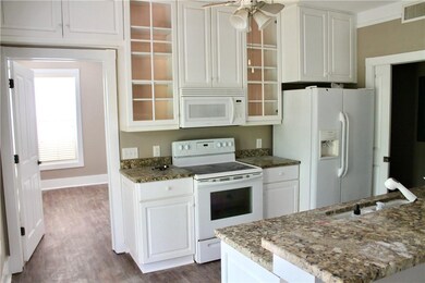 156 Shady Ln unit 201, Brunswick, GA 31520 - photo 3