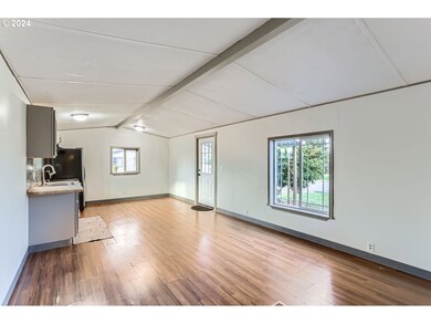 Kitchen/Living Room